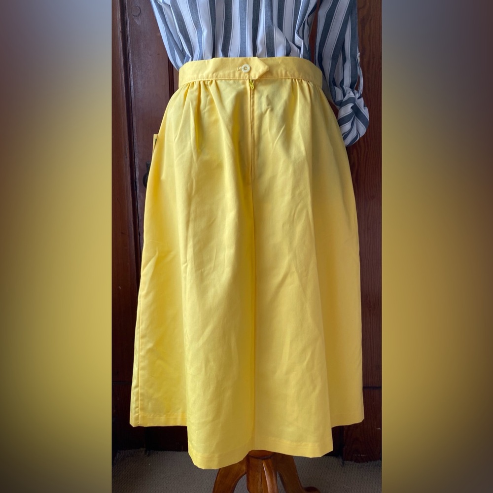 Vintage 1980’s Pleated Midi Skirt - Picture 5 of 7